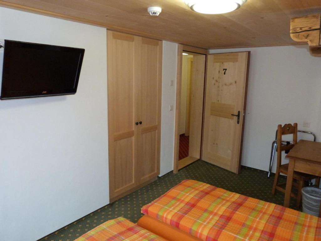Hotel De Ville Rossinière Habitación foto